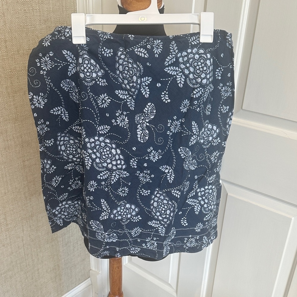 Columbia Navy Blue Floral Skirt